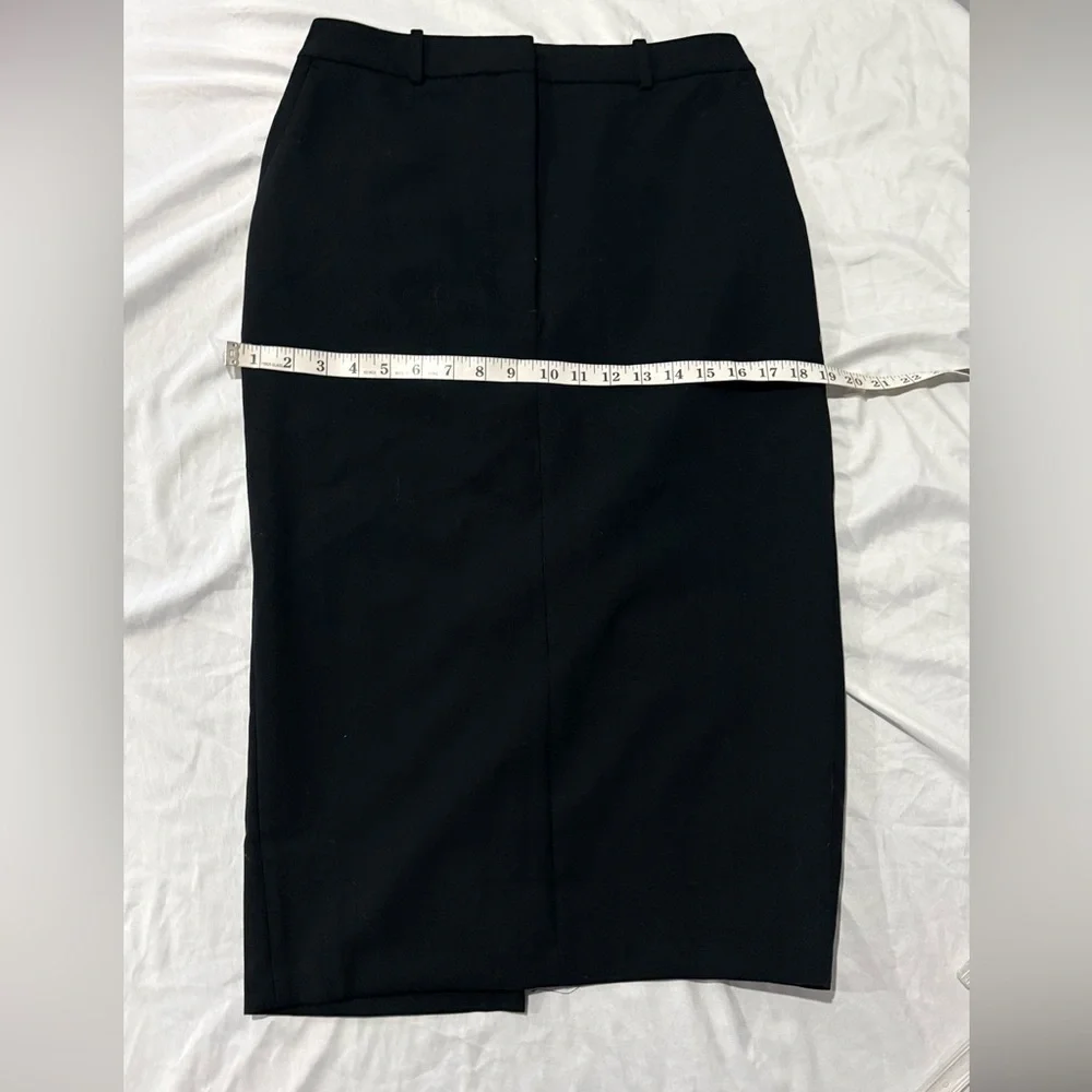 White House Black Market Elegant Black Pencil Skirt size 6